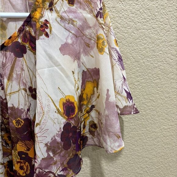 Floral top - Picture 3 of 6